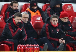 Mourinho “chóng mặt” vì xem Robertson chạy nước rút liên tục, hạ mục tiêu của MU xuống vị trí thứ 5