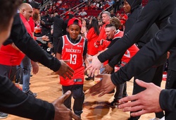 Houston Rockets biến giấc mơ của Chance Smith, một bệnh nhi ung thư thành sự thật