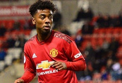 HLV Solskjaer gây thú vị với Angel Gomes trong trận Man Utd thắng Huddersfield. Vậy Gomes là ai?