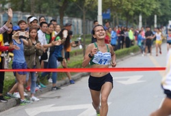 Hồng Lệ và Thế Anh vô địch marathon, chị em Thành Ngưng-Thanh Phúc không có đối thủ