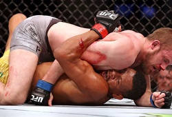 Alex Oliveira vs. Gunnar Nelson: Những bức ảnh chứng minh đòn chỏ là vũ khí đáng sợ nhất trên sàn MMA