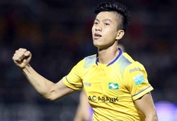 Phan Văn Đức tiếp tục ghi bàn, SLNA chia điểm Quảng Nam FC trên sân khách