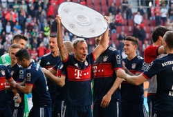 Bayern Munich vô địch 6 mùa liên tiếp: Cô đơn trên đỉnh