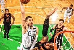 Jayson Tatum úp rổ trên đầu LeBron, Marcus Smart ăn vạ hay 6 khoảnh khắc không thể bỏ qua của Game 7 Celtics vs Cavaliers