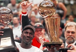 Sống lại "Cú ném cuối cùng - The Last Shot" 20 năm trước của huyền thoại Michael Jordan cho Chicago Bulls