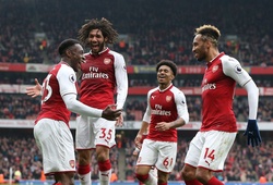 Há hốc mồm với những pha xử lý bóng ảo diệu của Arsenal ở mùa giải 2017/18