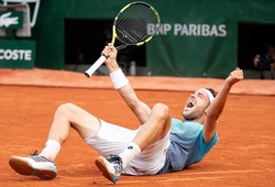 Thắng sốc Djokovic ở tứ kết, Marco Cecchinato lập kỷ lục mới tại Roland Garros