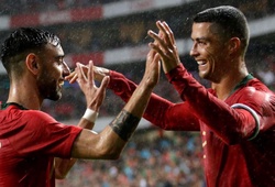 GHQT: Ronaldo ra sân, Bồ Đào Nha dễ dàng hạ gục Algeria