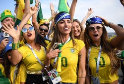 CĐV Brazil ăn mừng chiến thắng trước ĐT Mexico bằng việc... mỉa mai Messi và ĐT Argentina