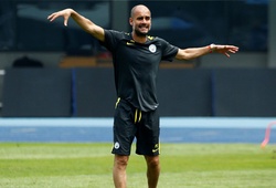 Màn "đấu súng" vui nhộn của HLV Pep Guardiola và các thủ môn Man City trên chấm 11m