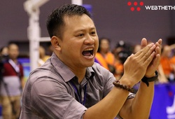 Chùm ảnh: Những phút giây cháy hết mình của HLV Hứa Phong Hảo trong chiến thắng đầu tay tại VBA