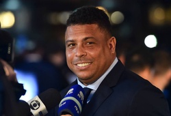 "Người ngoài hành tinh" Ronaldo nhập viện khẩn cấp vì viêm phổi