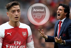 Vì sao HLV Emery "dằn mặt" Ozil trước trận Chelsea - Arsenal?
