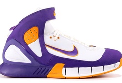 Nike Huarache 2K5: 13 năm nhìn lại mẫu "giày thửa" đầu tiên của Kobe Bryant