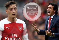 Mâu thuẫn với HLV Emery, Ozil bỏ lại hợp đồng khủng để tháo chạy khỏi Arsenal?