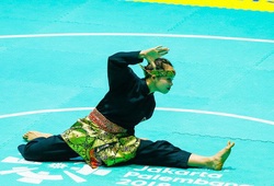 Phần thi của Vương Thị Bình ở nội dung biểu diễn Pencak Silat tại ASIAD 2018