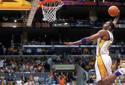 Di sản Kobe Bryant tại NBA: Những pha dunk rổ trứ danh 