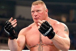 Không có hợp đồng với UFC Brock Lesnar quay trở lại WWE