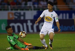 Công Phượng khiến CĐV HAGL thót tim trên chấm 11m trong trận gặp Hà Nội FC