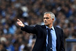 Mourinho bị sa thải vì đã "chôn vùi” Chelsea