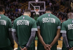 Dạo quanh NBA ngày 11/12: Máy bay chở Celtics bị dọa đánh bom