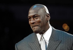 Dạo quanh NBA 08/12: Michael Jordan thắng kiện công ty Trung Quốc