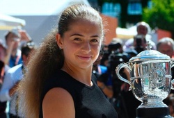 Jelena Ostapenko: Đôi chân khiêu vũ sải bước đến ngai vàng Roland Garros
