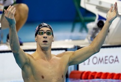 Michael Phelps cân bằng kỷ lục hơn 2.000 năm tuổi của Olympic