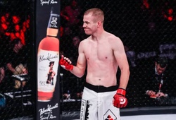 Bản tin MMA 19/12: Gãy lìa xương bàn tay, võ sĩ vẫn đấu hết trận