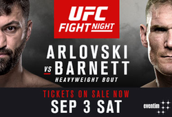 UFC Fight Night 93: Josh Barnett chiến thắng bằng đòn khoá