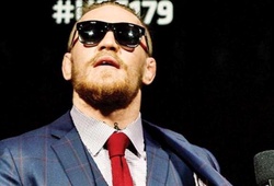 Conor McGregor chi đậm tiền vest trước mỗi buổi họp báo