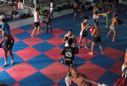 Bên trong lò Muay Thai ở Phuket: Gia đình thứ 2 của các võ sĩ