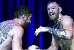 Đối với McGregor, Alvarez sẽ là đối thủ dễ dàng hơn dos Anjos?