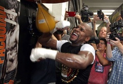 Mayweather tập luyện thế nào trước ngày thượng đài với McGregor?