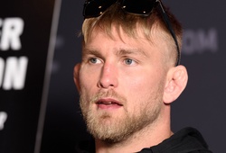 Gustafsson: Đấm Jon Jones trên sàn Box còn có giá hơn đai UFC!