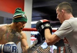 McGregor không cần huấn luyện viên Boxing khi gặp Mayweather? 