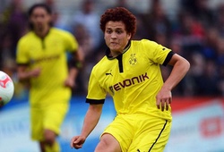 Mustafa Amini: "Sao xịt" Dortmund của U.23 Australia