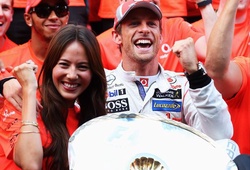 Tay đua F1 Jenson Button chia tay người mẫu đồ lót