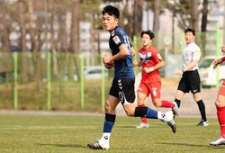 Xuân Trường ra mắt K-League, Công Phượng lần đầu hưởng thắng lợi cùng Mito Hollyhock