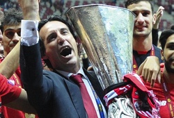 Unai Emery, người khiến Pep Guardiola cũng phải mời rượu