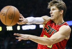 Vụ giao dịch Kyle Korver ảnh hưởng thế nào tới Bầy ưng và Kỵ sĩ