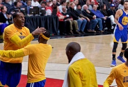 Golden State Warriors hủy diệt Portland để bước vào bán kết