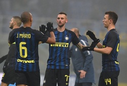 Video: Brozovic lập cú đúp, Inter thắng Genoa trên sân nhà