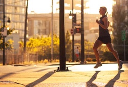 7 bí quyết dễ không ngờ để duy trì thói quen chạy bộ buổi sáng