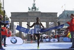 Nhà vô địch Berlin Marathon 2016 chạy nhanh thứ 2 trong lịch sử