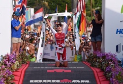 Daniela Ryf VĐTG Ironman 3 năm liền, Patrick Lange lập kỷ lục