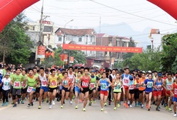 Sôi động giải chạy bán marathon Hà Giang mở rộng lần thứ Nhất