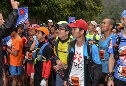 Webthethao tặng áo các VĐV tham gia Vietnam Mountain Marathon 2016