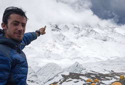 Kilian Jornet chinh phục Everest hai lần trong vòng một tuần