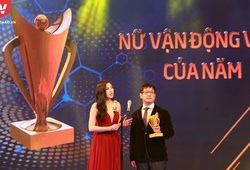 Á hậu Dương Tú Anh rạng rỡ tại Gala Cúp Chiến thắng 2017